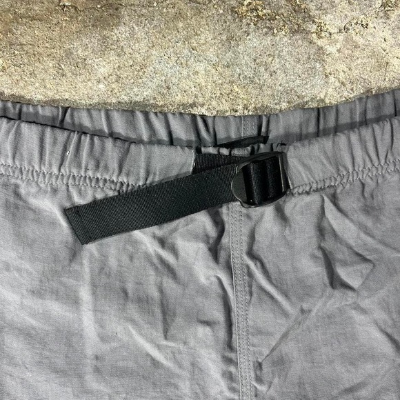 Grey Helly Hansen sportswear shorts - Picture 3 of 7